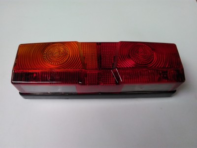 IHC achterlicht/knipperlicht (links)  IHC achterlicht/knipperlicht (links)