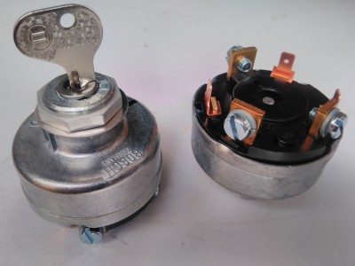 BOSCH contactlichtschakelaar steek/schroefverbinding P-0-1-2-3  BOSCH contactlichtschakelaar steek/schroefverbinding P-0-1-2-3