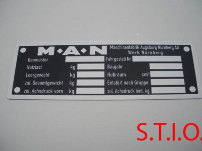 MAN 148x52mm typeplaat MAN 148x52mm typeplaat