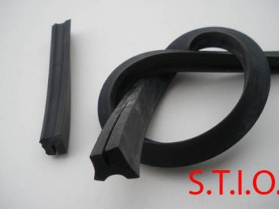 Rubber Deutz profiel Rubber Deutz profiel